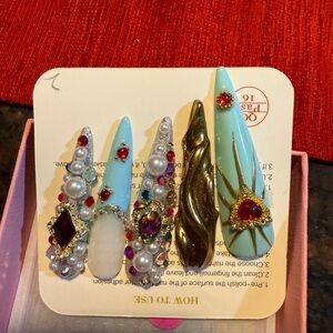 Elegant Multicolor Decorative Nail Set